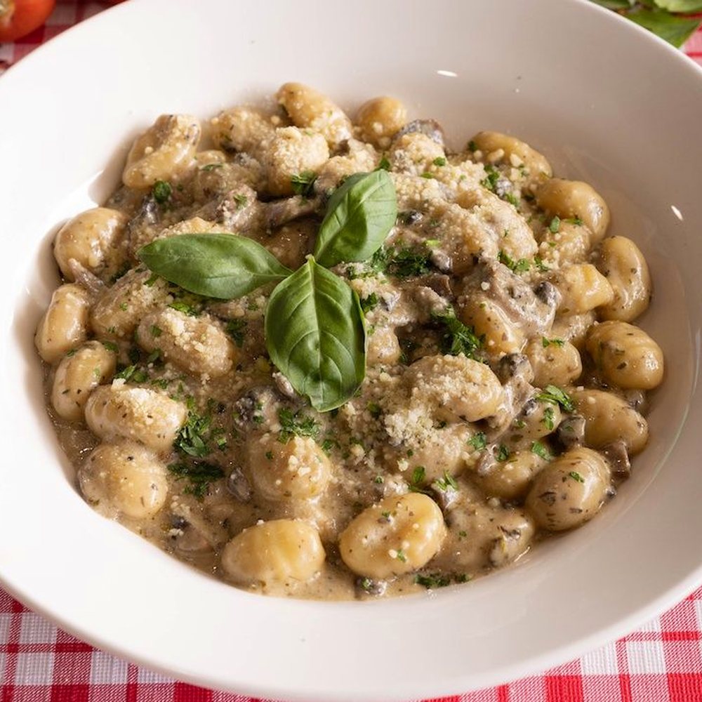 Gnocchi in mushroom cream